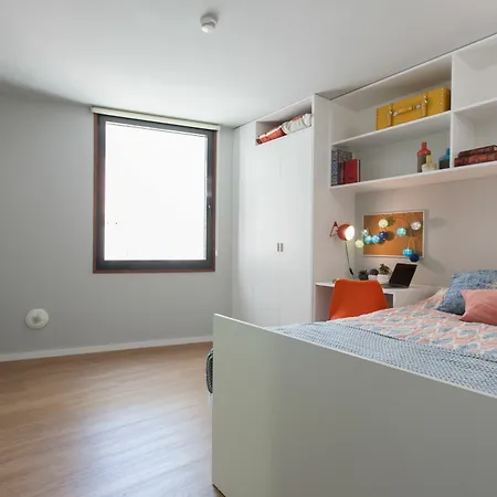 Отель Doorm Quality Housing Лиссабон
