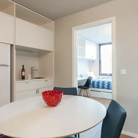 Отель Doorm Quality Housing Лиссабон